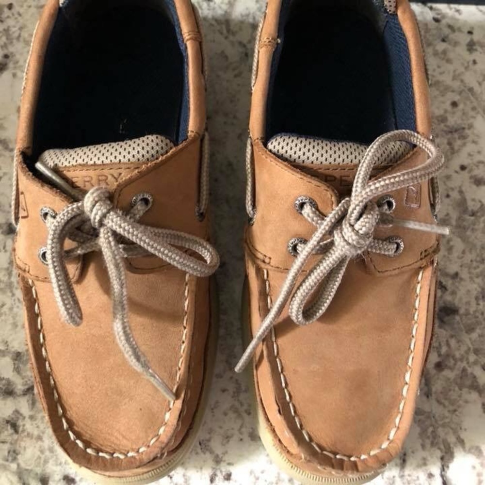 Boys Sperry TopSider size 2
